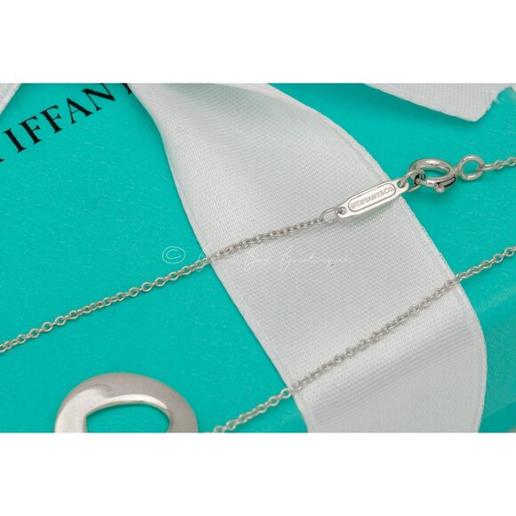 Tiffany & Co. Necklace Vintage Circle Heart Cutout Pendant 15mm Silver 16" Chain - Picture 4 of 8